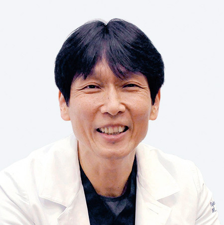 脊椎脊髄病学会専門医/指導医 密川 守